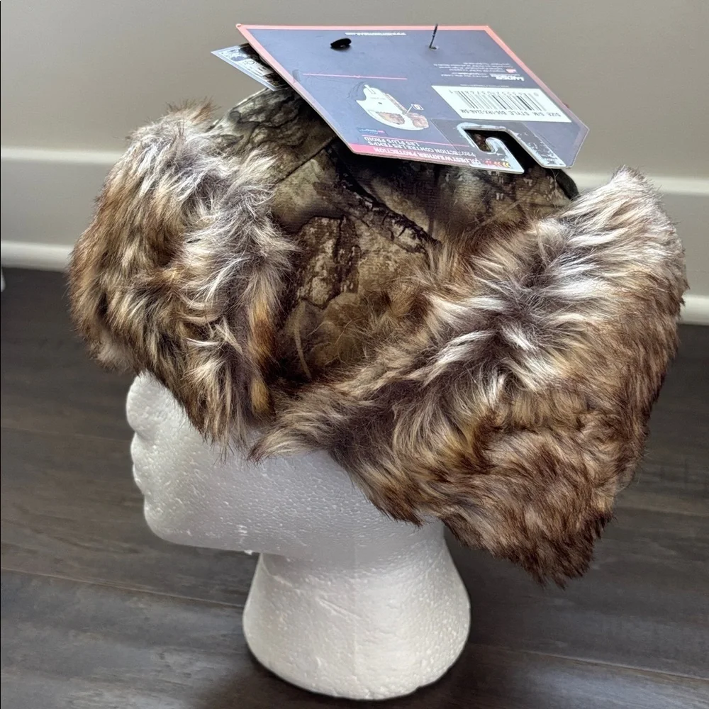 Realtree APX Hot Shot Insulated,anti microbial,faux fur,quilt lined earflap/trap